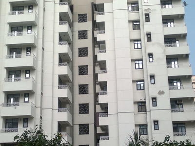 3 bhk flat for rent in CGHS Nishat Sector 19 Dwarka, Delhi